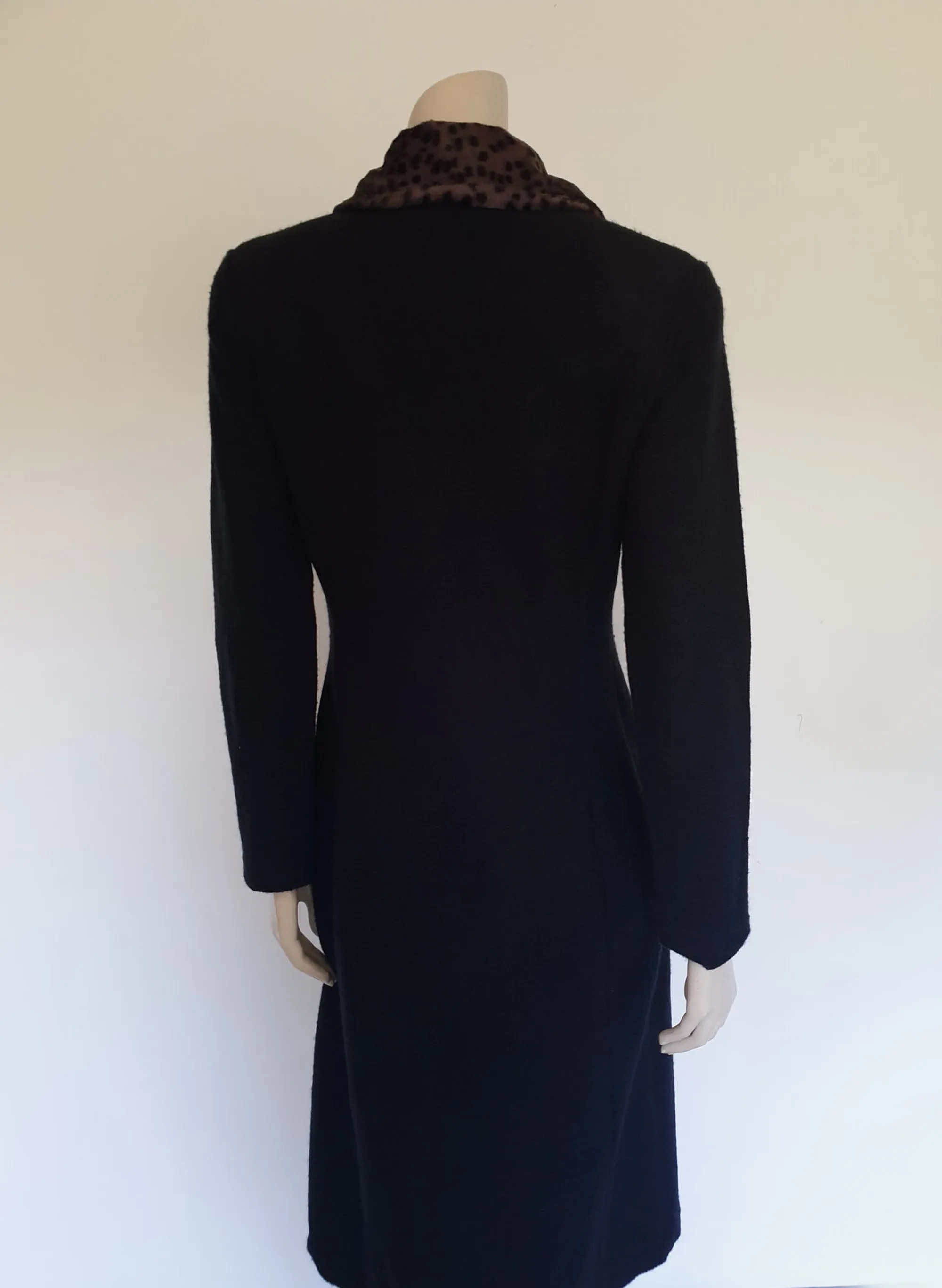 1990s Studibaker Black Coat with Faux Fur Collar - S