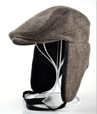 2017 New mans modified version bomber cap beret hat with ears warm winter hats for men can be folded peaked caps boina masculina