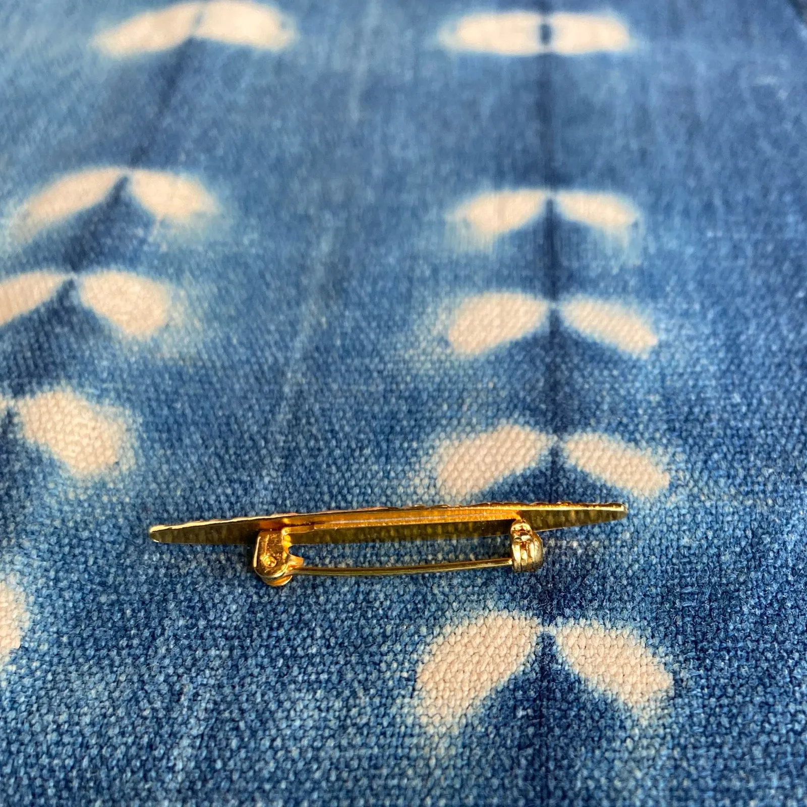 Floral Oval Pin